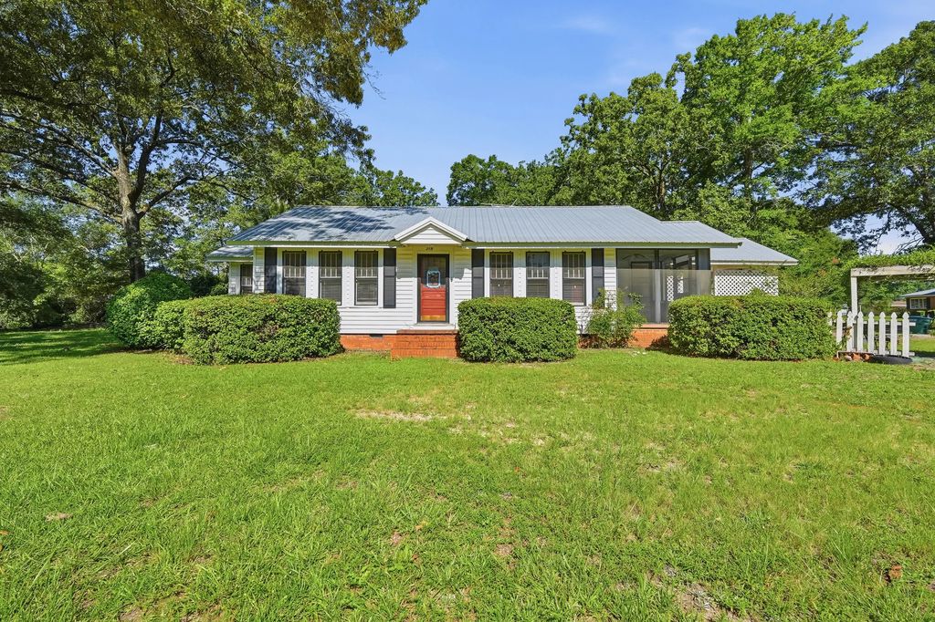 23774 Fourth Avenue, Florala