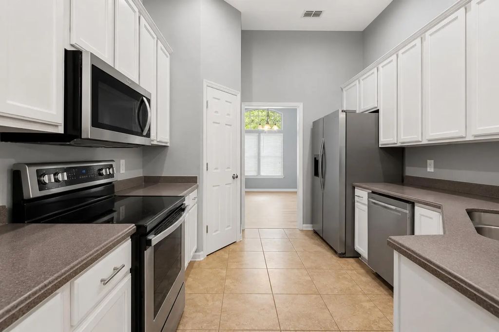 10 of 62 - 145 Mango Lane, Freeport, FL