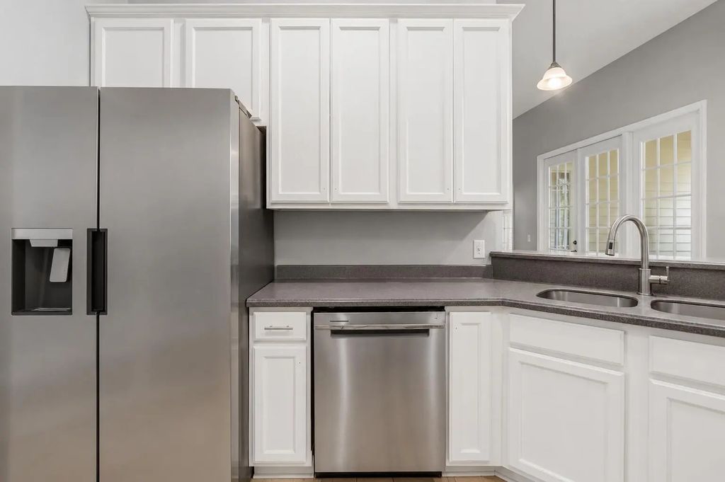 11 of 62 - 145 Mango Lane, Freeport, FL