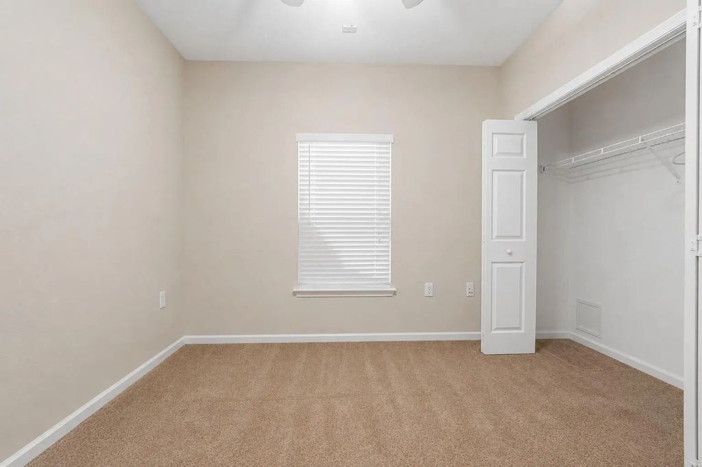 38 of 62 - 145 Mango Lane, Freeport, FL