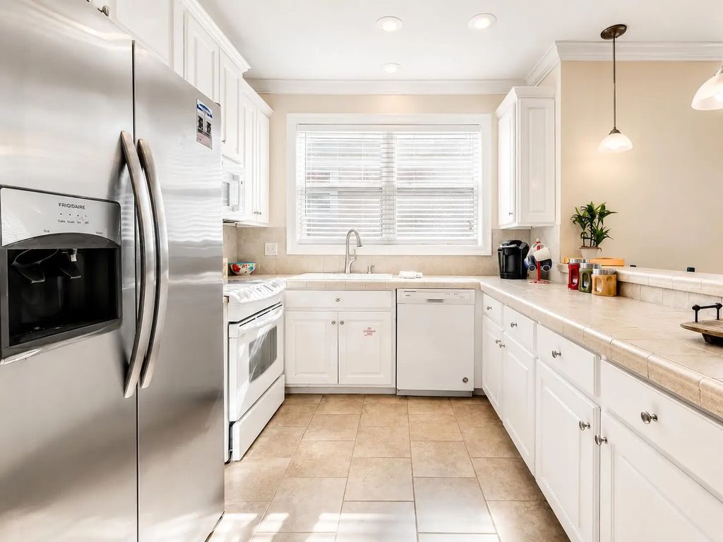 14 of 39 - 413 La Valencia Circle, Panama City Beach, FL