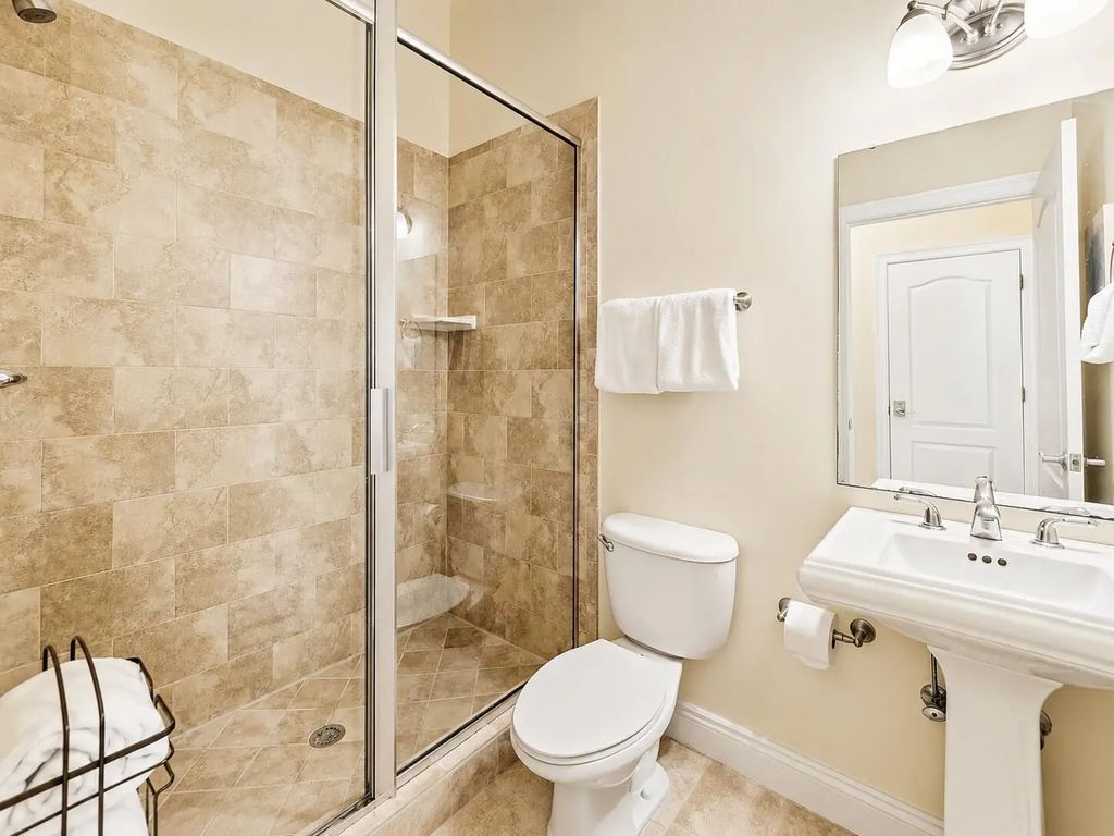 17 of 39 - 413 La Valencia Circle, Panama City Beach, FL