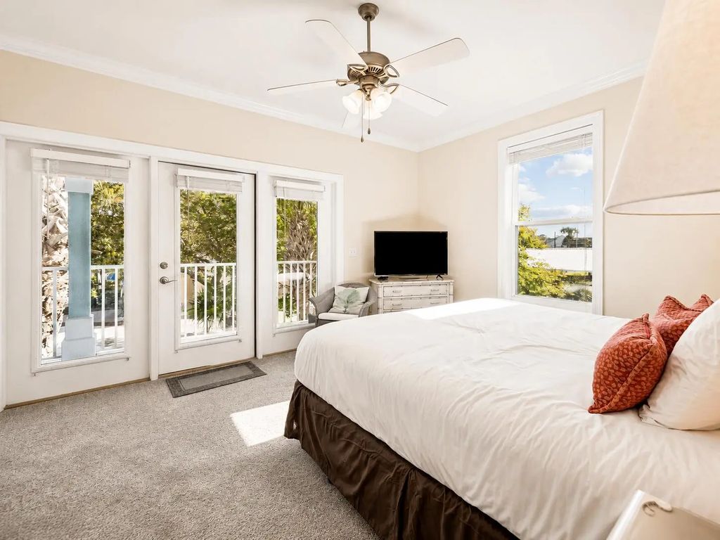 22 of 39 - 413 La Valencia Circle, Panama City Beach, FL