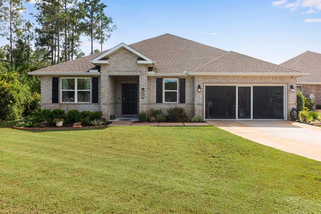 247 E Sky Way, Freeport