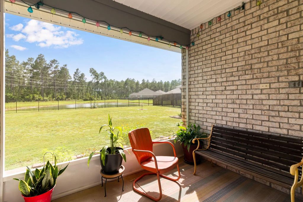 11 of 40 - 247 E Sky Way, Freeport, FL