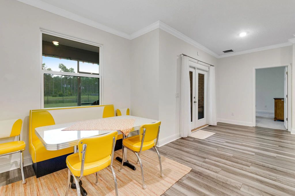 21 of 40 - 247 E Sky Way, Freeport, FL