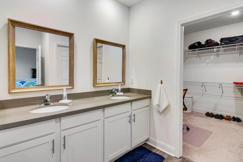 25 of 40 - 247 E Sky Way, Freeport, FL