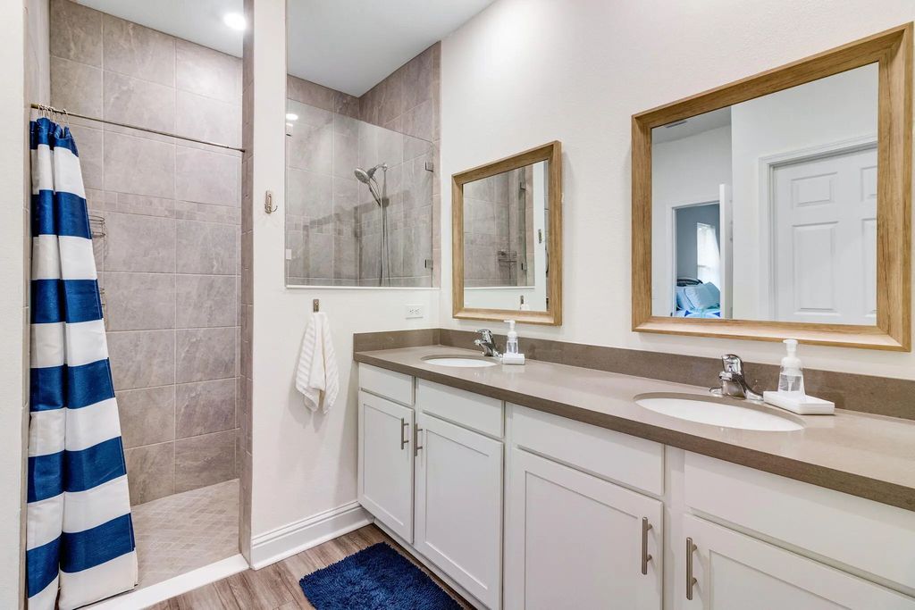 26 of 40 - 247 E Sky Way, Freeport, FL