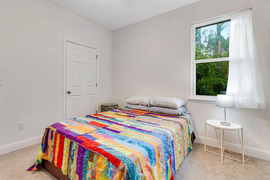 34 of 40 - 247 E Sky Way, Freeport, FL