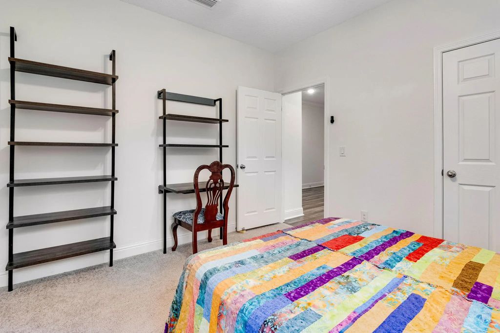 35 of 40 - 247 E Sky Way, Freeport, FL