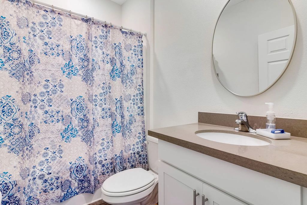 39 of 40 - 247 E Sky Way, Freeport, FL