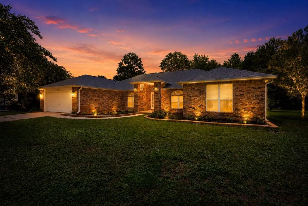 8335 Onich Drive, Navarre