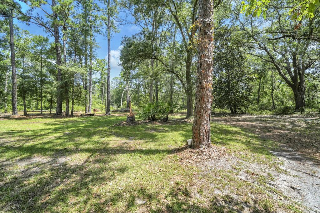 9 of 33 - 41 Frog Hill Road, Freeport, FL