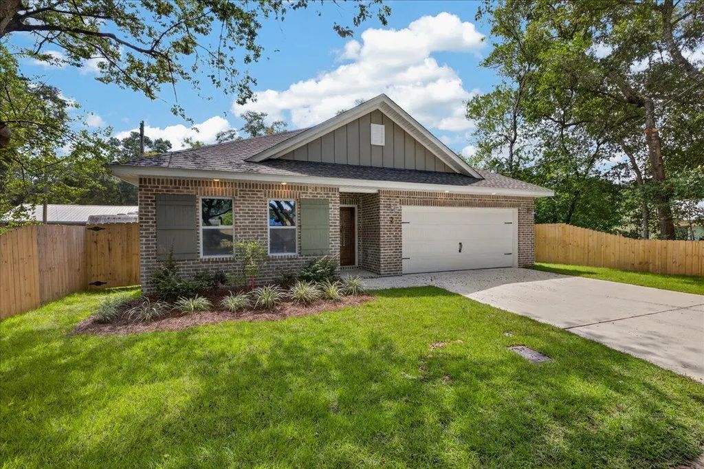 2 19th Street, Niceville