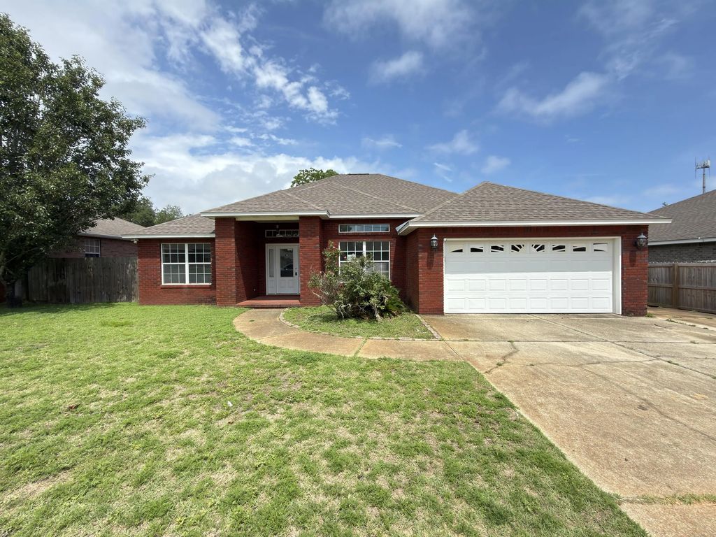 314 Friar Tuck Road, Mary Esther