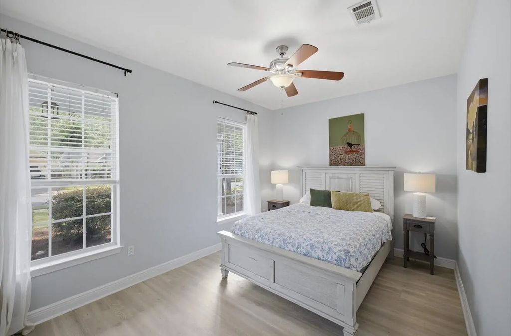 15 of 27 - 401 Symphony Way, Freeport, FL