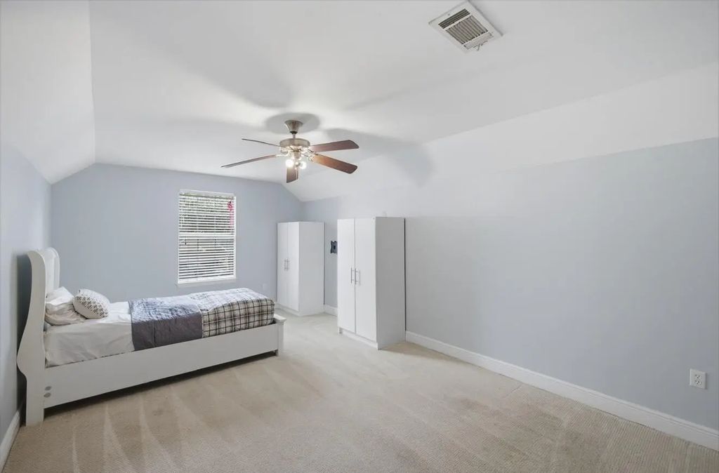 18 of 27 - 401 Symphony Way, Freeport, FL