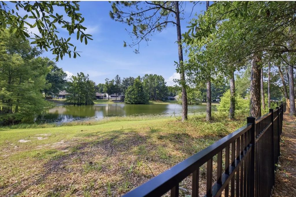 22 of 27 - 401 Symphony Way, Freeport, FL