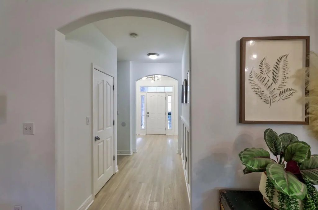6 of 27 - 401 Symphony Way, Freeport, FL