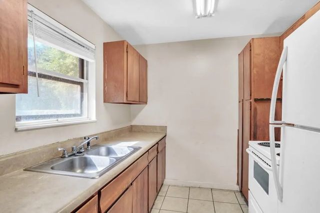 Photo of Listing #1008496