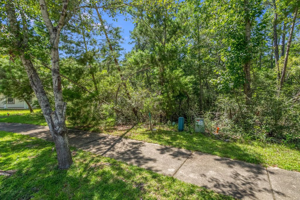 2 of 8 - Lot 6 Lafayette Creek, Freeport, FL