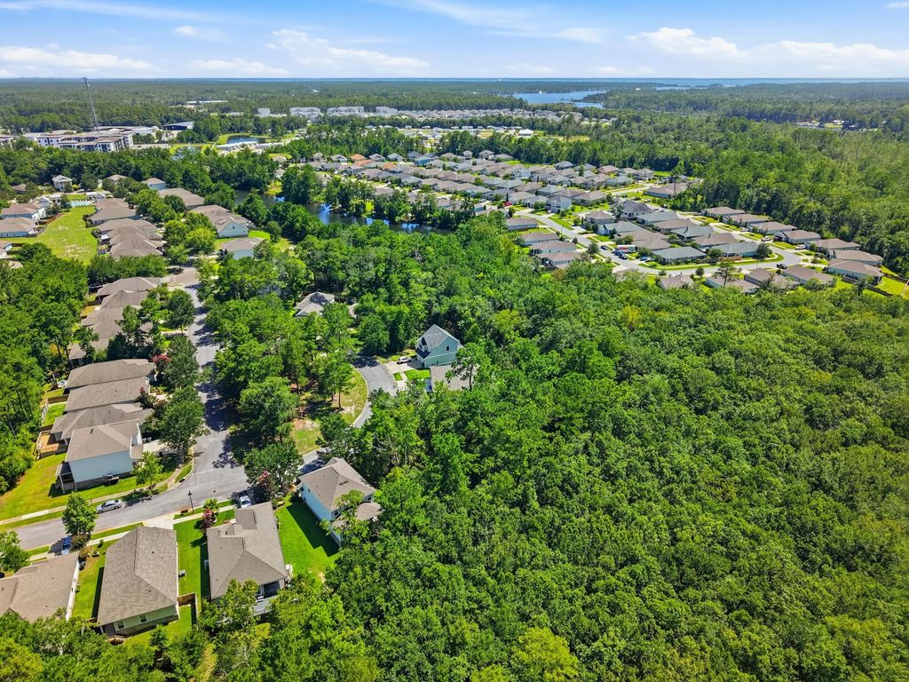 6 of 8 - Lot 6 Lafayette Creek, Freeport, FL