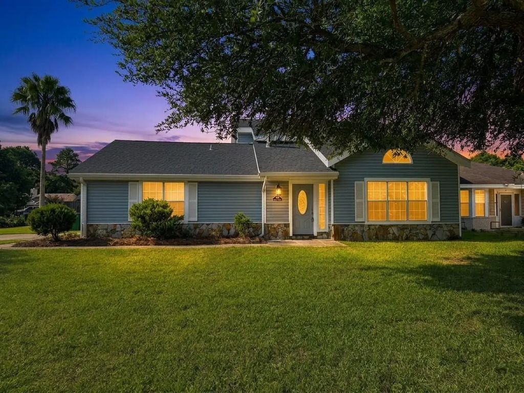 1908 Heartland Drive, Fort Walton Beach