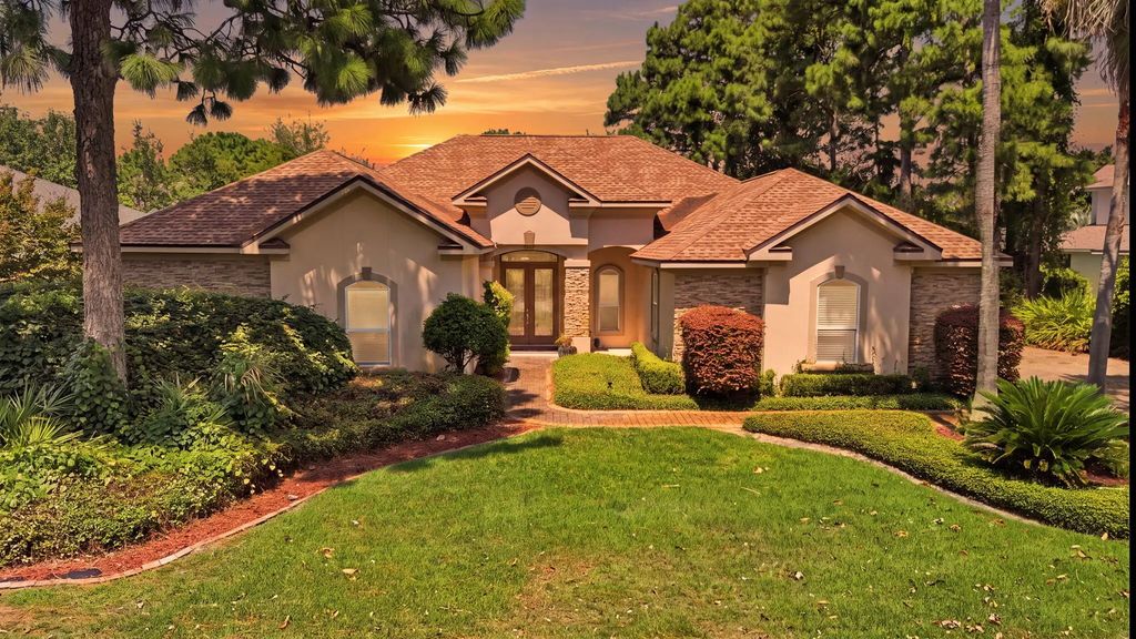 244 Tequesta Drive, Destin