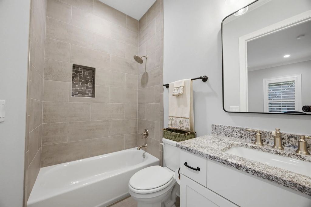 33 of 160 - 121 Revana Way, Freeport, FL