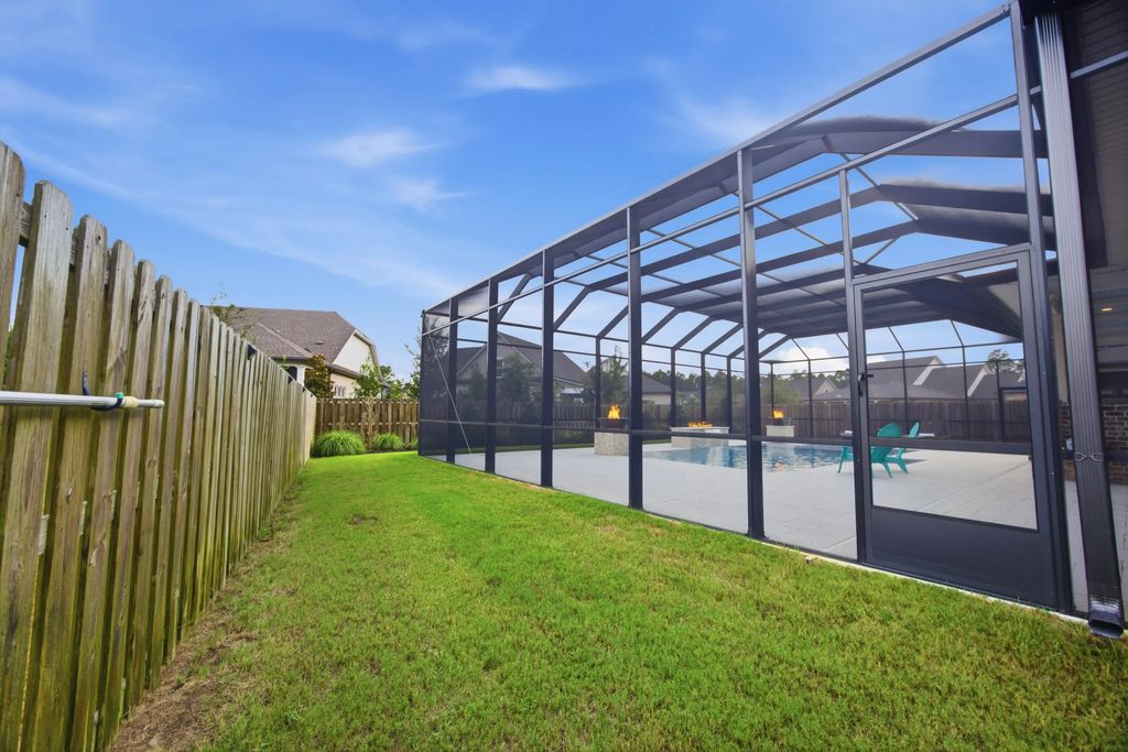 98 of 160 - 121 Revana Way, Freeport, FL