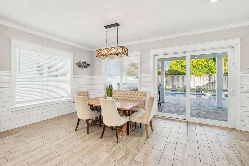 17 of 66 - 322 E Lakeshore Drive, Panama City Beach, FL