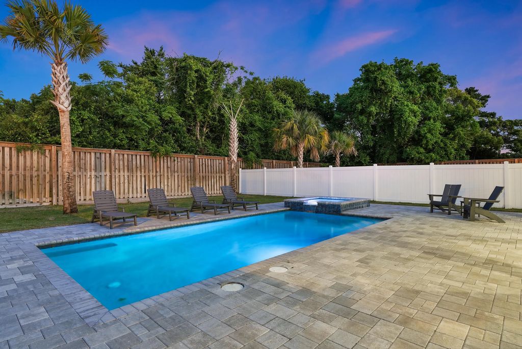 27 of 66 - 322 E Lakeshore Drive, Panama City Beach, FL