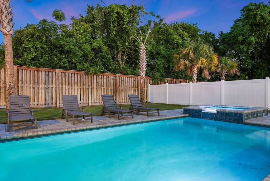 28 of 66 - 322 E Lakeshore Drive, Panama City Beach, FL