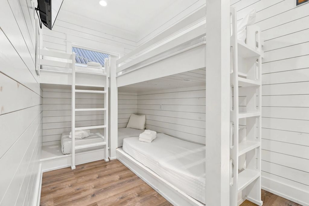 41 of 66 - 322 E Lakeshore Drive, Panama City Beach, FL