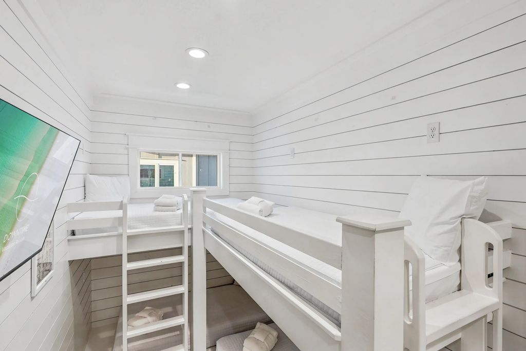 43 of 66 - 322 E Lakeshore Drive, Panama City Beach, FL