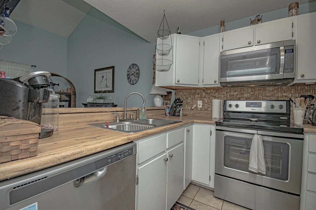 13 of 90 - 8730 Thomas Drive Unit 314, Panama City Beach, FL