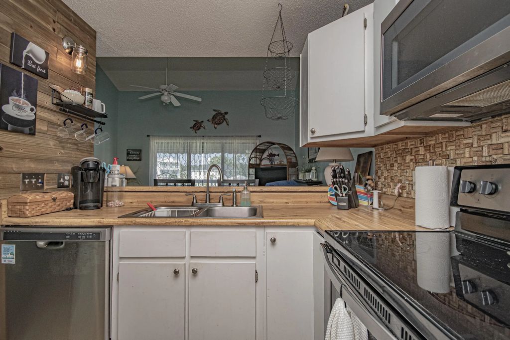 16 of 90 - 8730 Thomas Drive Unit 314, Panama City Beach, FL