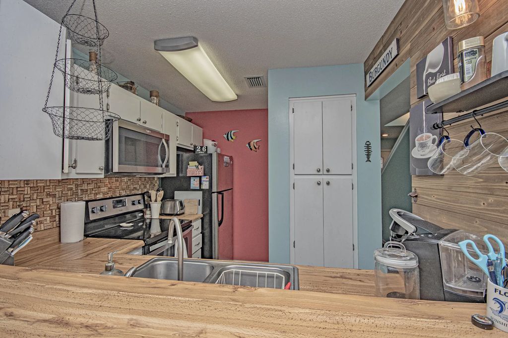 17 of 90 - 8730 Thomas Drive Unit 314, Panama City Beach, FL