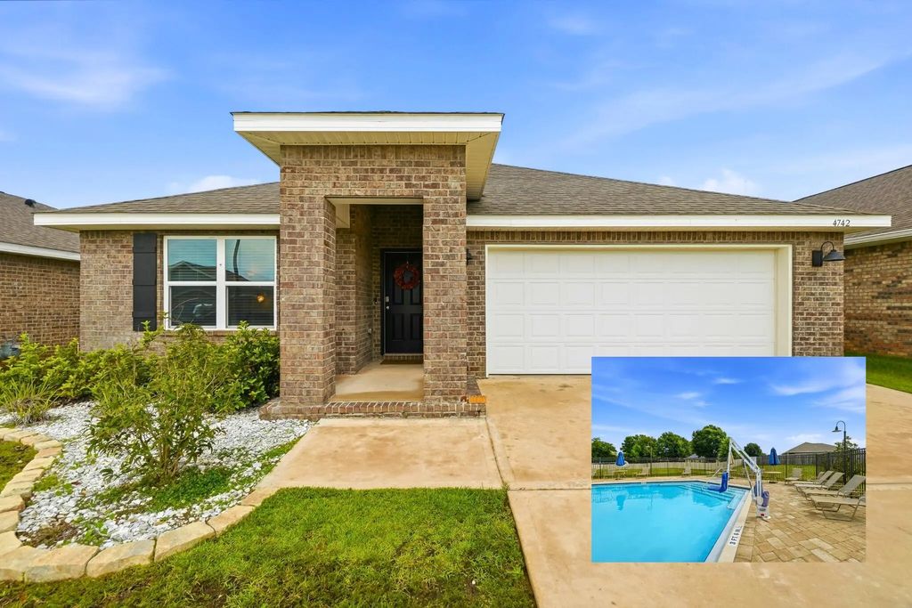 4742 Airmen Drive, Crestview