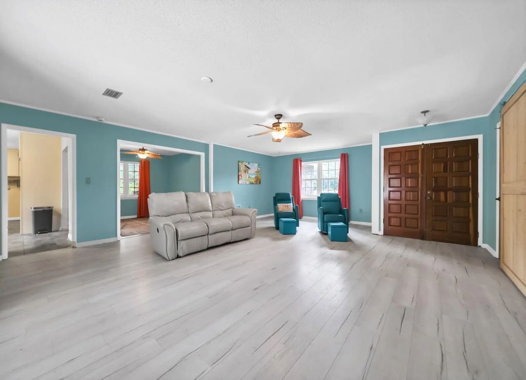 35 of 47 - 14034 N 331 Business, Freeport, FL