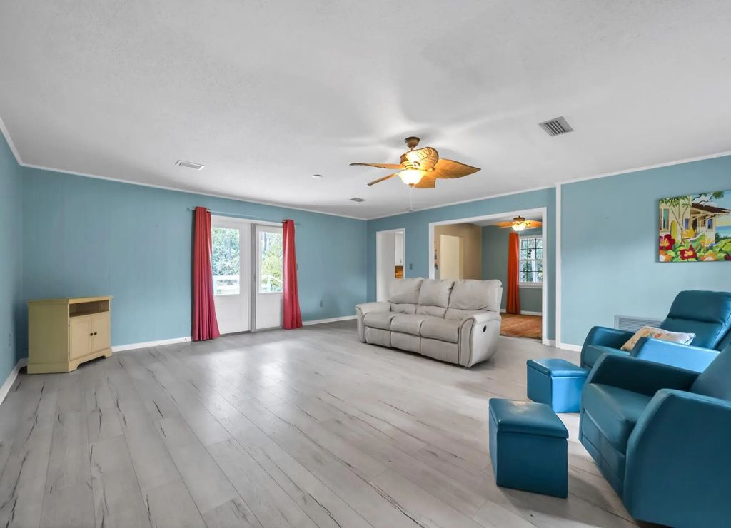 37 of 47 - 14034 N 331 Business, Freeport, FL