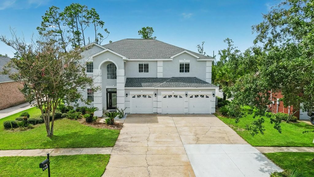 112 Cottonwood Circle, Lynn Haven