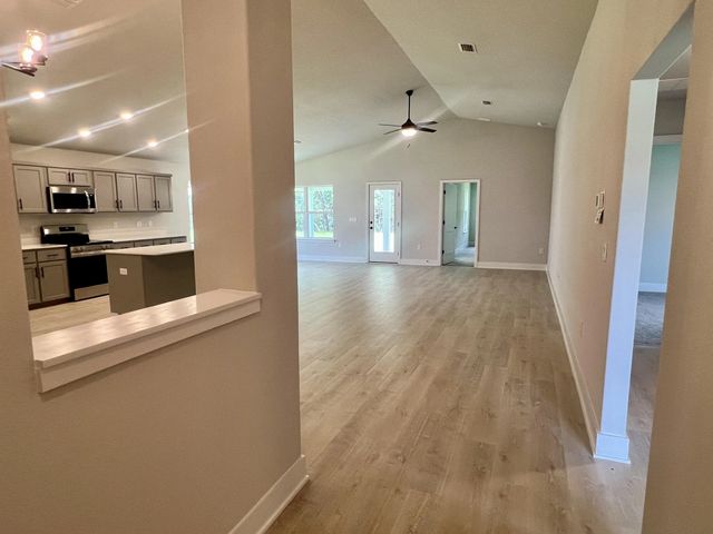 Photo of Listing #1008741