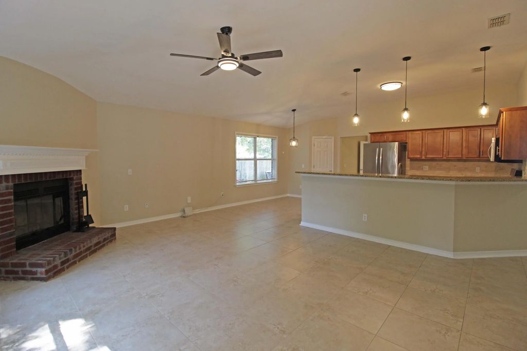 16 of 69 - 376 Waterview Cove Drive, Freeport, FL