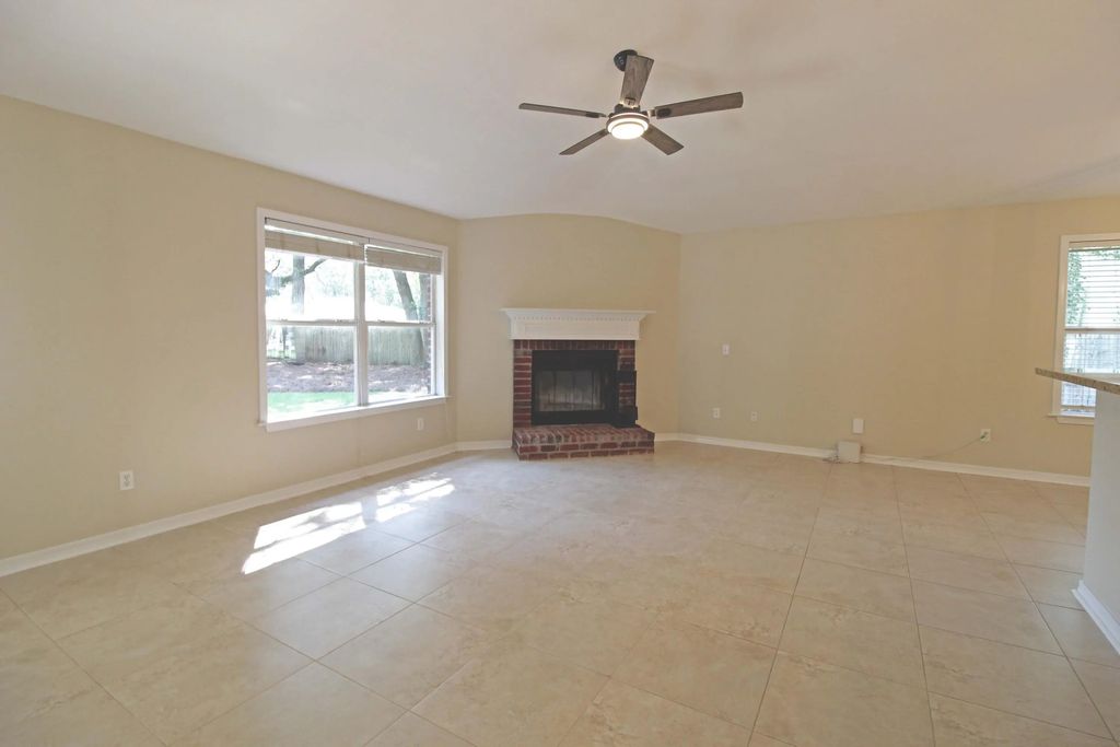 17 of 69 - 376 Waterview Cove Drive, Freeport, FL