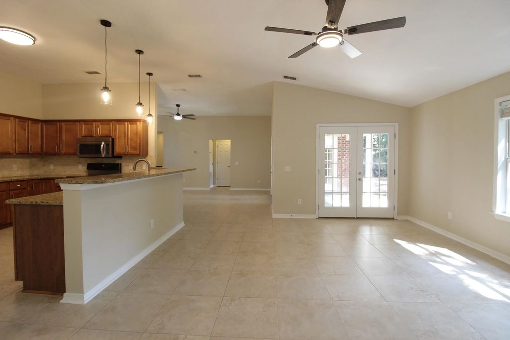 18 of 69 - 376 Waterview Cove Drive, Freeport, FL
