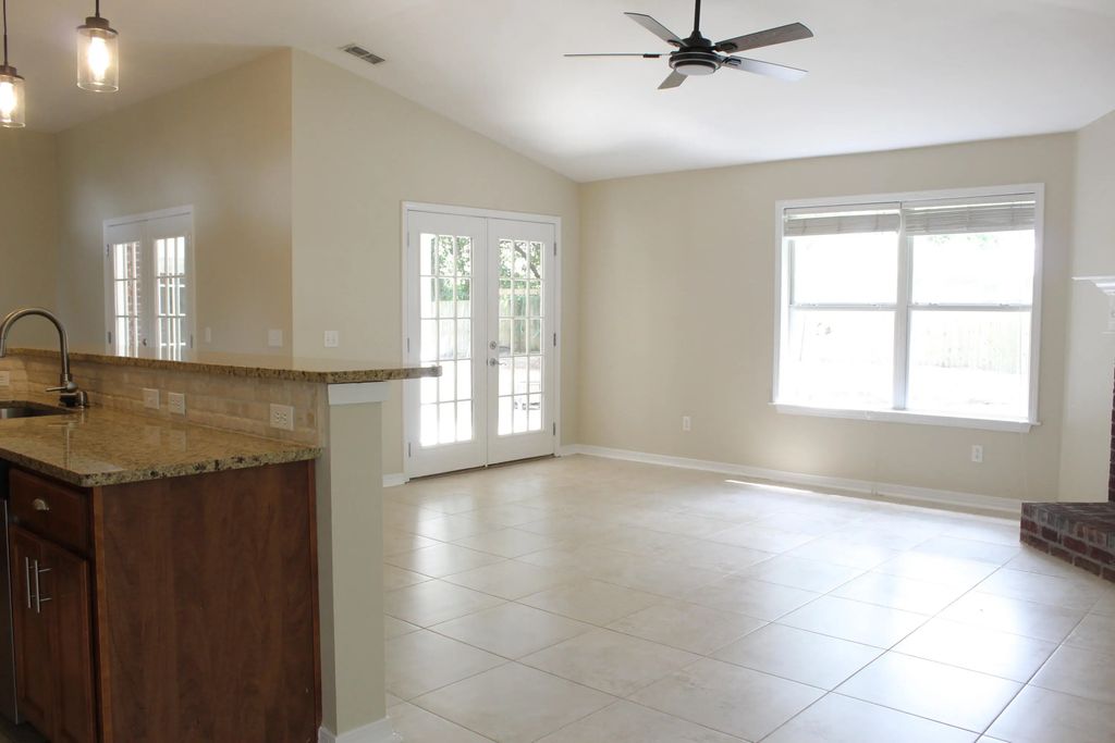 25 of 69 - 376 Waterview Cove Drive, Freeport, FL