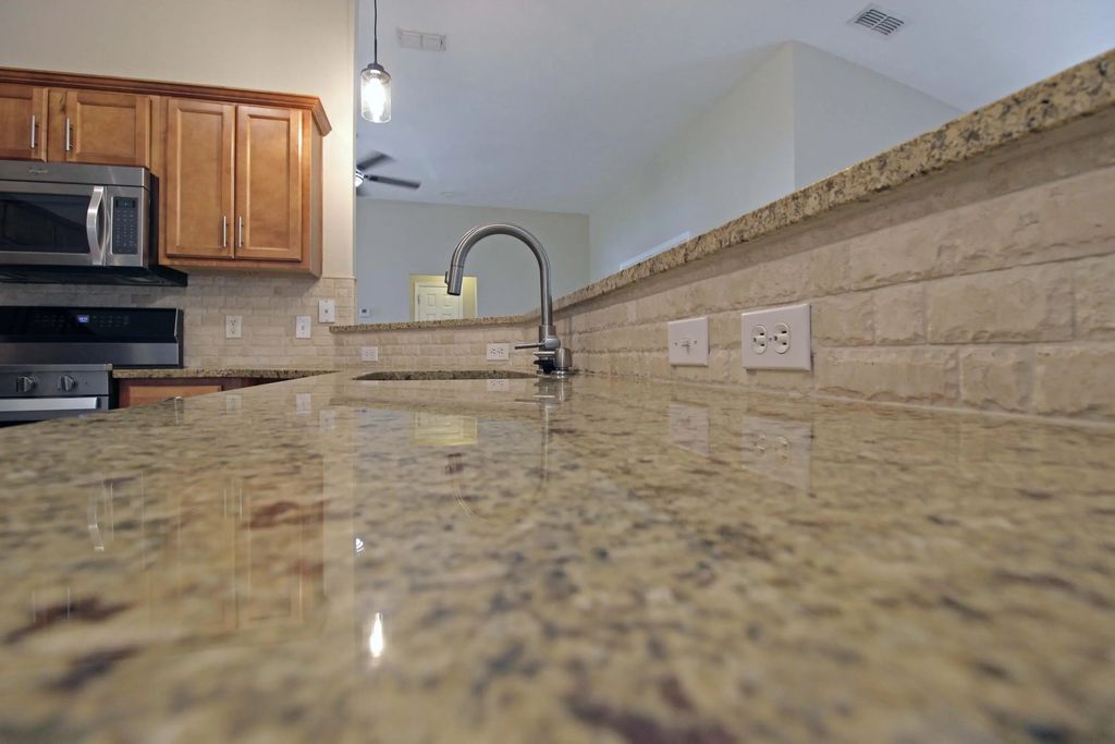 30 of 69 - 376 Waterview Cove Drive, Freeport, FL