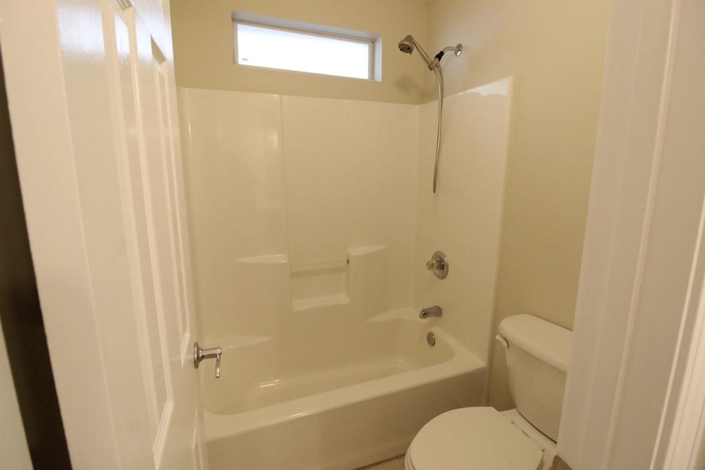 48 of 69 - 376 Waterview Cove Drive, Freeport, FL