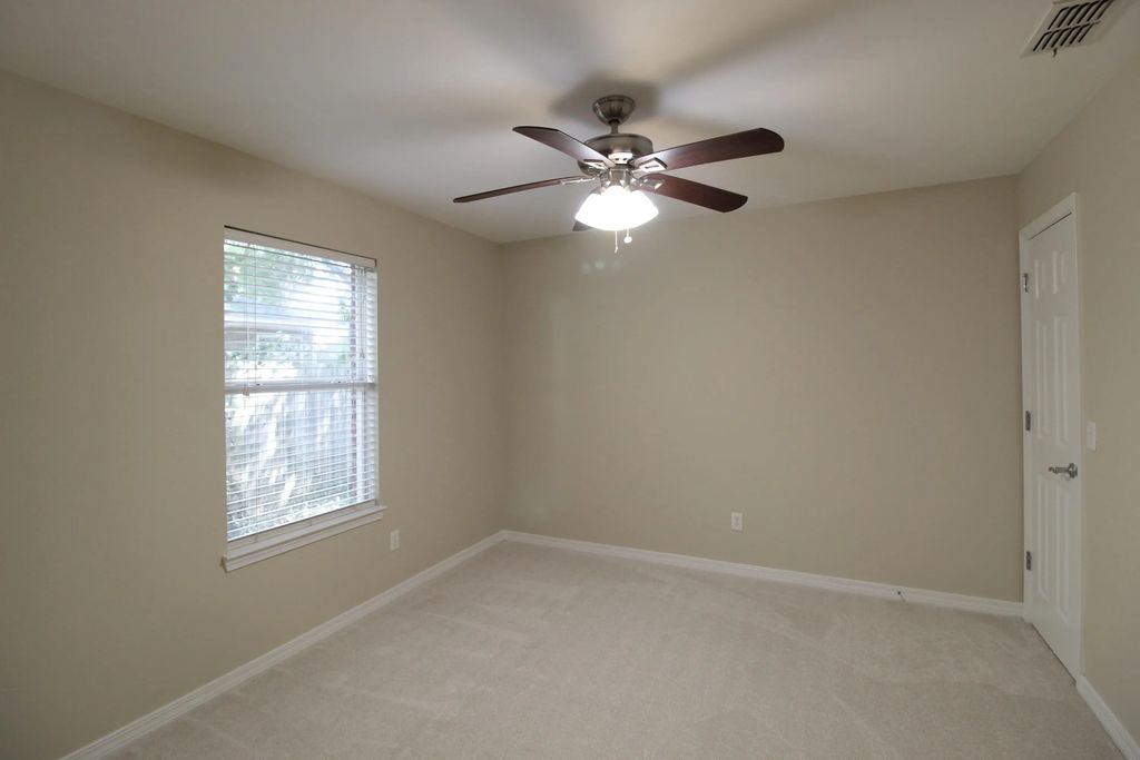 51 of 69 - 376 Waterview Cove Drive, Freeport, FL